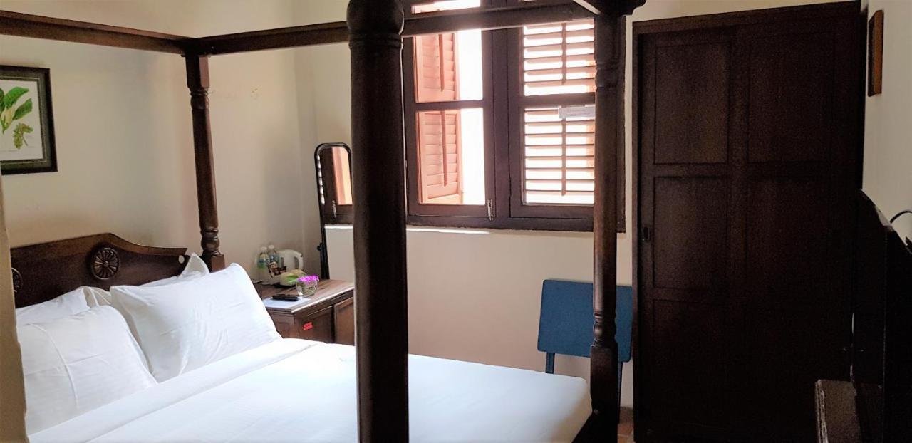 Betel Nut Lodge (Adults Only) George Town Extérieur photo